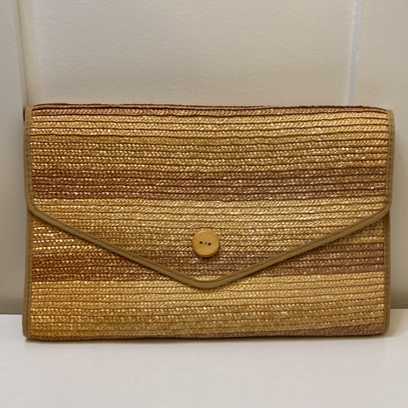 Vintage Handbags - Vintage Almondo Originals Straw Clutch